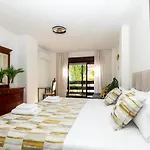Luxe Puerto Banus Lejlighed Marbella